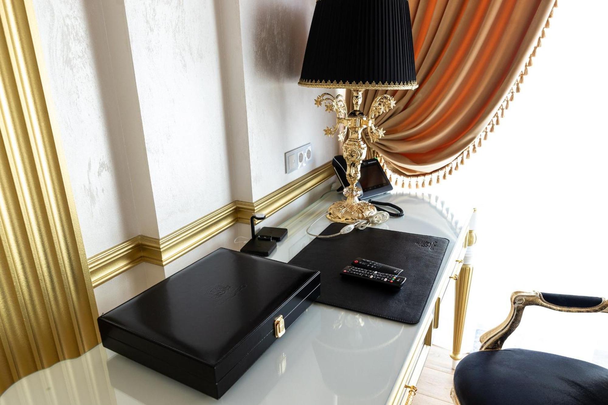 Royal Palace Luxury Hotel And Spa Khmelʼnytsʼkyy Zimmer foto